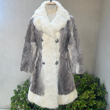 Vintage 70s hippie rabbit fur coat 2 buttons front satin lining 2 pockets Sz Small 