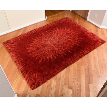 Red Mid-Century Modern Scandinavian 5×7 Wool Rya Rug 