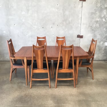 1960s Mid Century Modern Walnut Dining Table with Two Leaves / Six Chairs