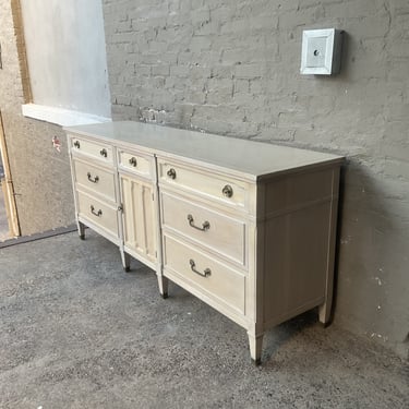 Vintage White Wash Dresser