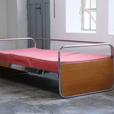 Bauhaus Sofa / Daybed made of chrome-plated steel tubes 