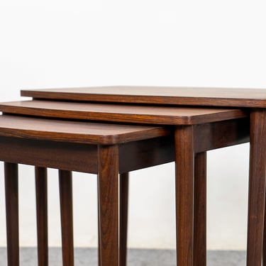 Danish Modern Rosewood Nesting Tables - (324-132) 