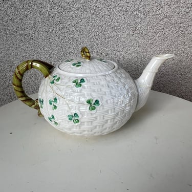 Vintage antique Teapot Belleek Ireland Shamrock Basket Weave pattern 3rd mark label 