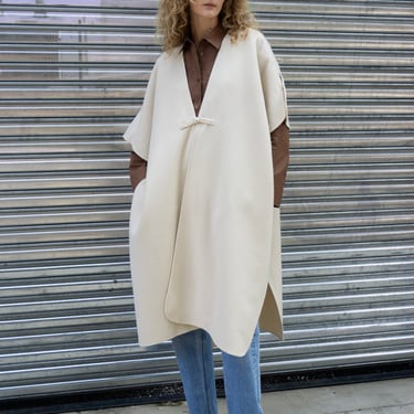 Robertas Poncho in Pearl