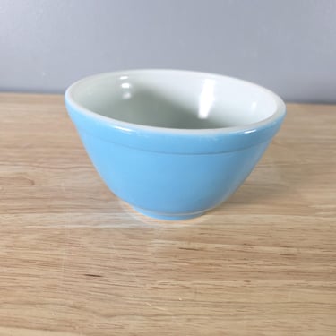 Pyrex Blue 401 Bowl - 1.5 Pt 