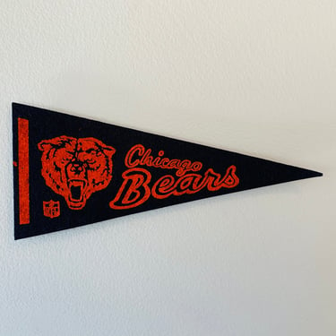 Vintage Small Chicago Bears 9 Inch NFL Pennant 