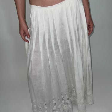 White Antique Embroidered Petticoat Skirt