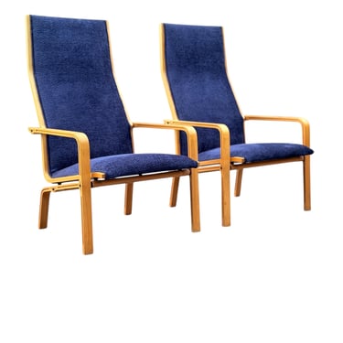 Pair of High-Back Lounge Chairs by Arne Jacobsen for Fritz Hansen