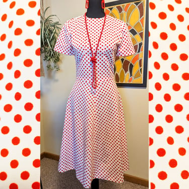 Vintage 1970s Red Polka Dot Print White Polyester Knit A-line Fit and Flare Short Sleeve Dress 