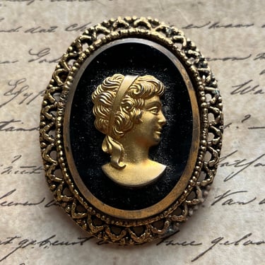 black cameo brooch vintage classic goth lady silhouette pin 
