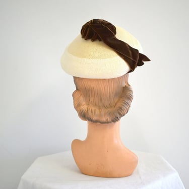 1950s Cream Straw Hat with Brown Velvet Ribbon Accent 