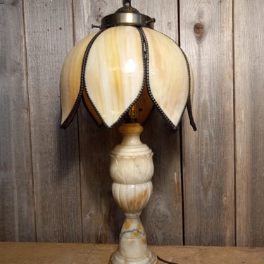 Vintage Tulip Stained Glass Lamp 10.5