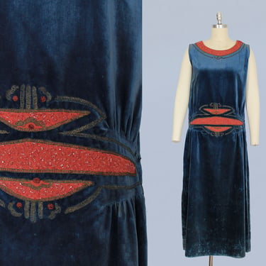 1920s Dress / 20s Ghostly Aged Flapper Egyptian Revival Velvet Beaded Dress / Gold Embroidery 