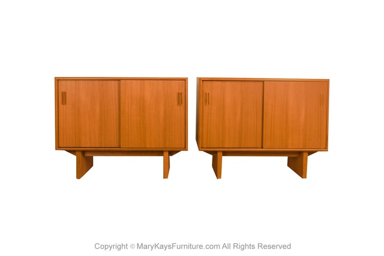 Mid-Century Teak Pair Nightstands Cabinets Tables 
