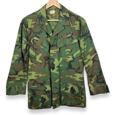 Vintage 1960s Vietnam War ERDL Rip-Stop Camouflage Poplin Shirt / Jacket ~ size Small Long ~ Jungle Coat ~ Slant Pockets 