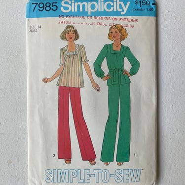 70's Vintage Simplicity 7985, Size 14, UNCUT, Simple To Sew, Pants And 2 Arm Length Tops, 1977, Summer Spring Casual 