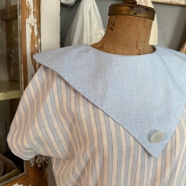 Vintage Summer 70s Light Blue Vertical Striped Shift Dress Bib Collar; 80s Pastel Cotton Candy Stripe Spring Feminine Wiggle Dress L 