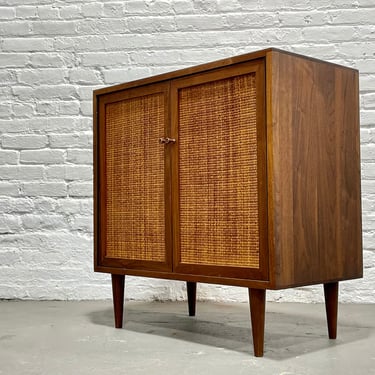 WALNUT Mid Century Modern Jr. Credenza / VINYL Record STORAGE Cabinet, circa 1960's 