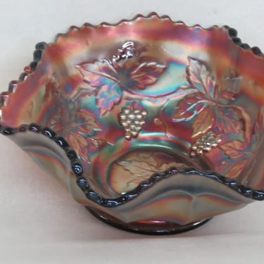 Fenton Amethyst Carnival Glass Ruffled Rim Grapes Berry Bowl Candy Dish 3314B