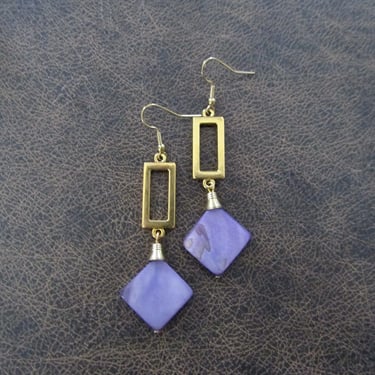 Mid century modern purple mother of pearl and gold earrings 