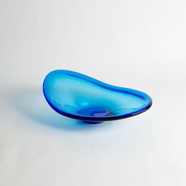 Vintage IKEA Snits Blue Art Glass Bowl, designed by Lotta Pettersson in the MCM style of Per Lutken for Holmegaard, Postmodern 1990's 