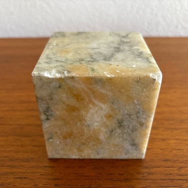 Alabaster cube