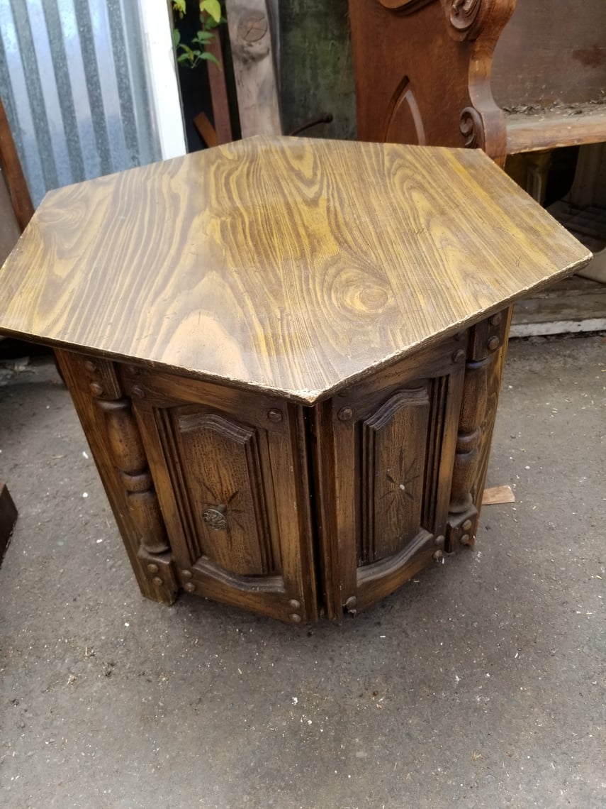 Funky 70s Hexagon End Table 23.5 x 20 | Earthwise
