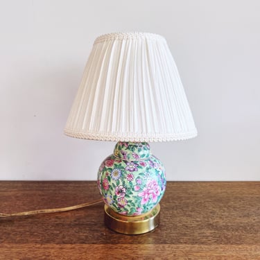 Vintage Chinese Mille-Fleur Porcelain Ginger Jar Lamp 