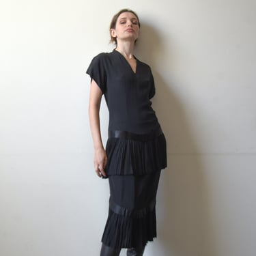 3140d / 1940s black crepe double ruffle skirt dress 