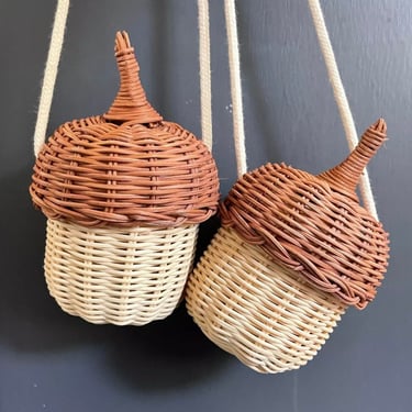 Super cute kids pinecone shape rattan bag /crossbody bag / treasures storage 