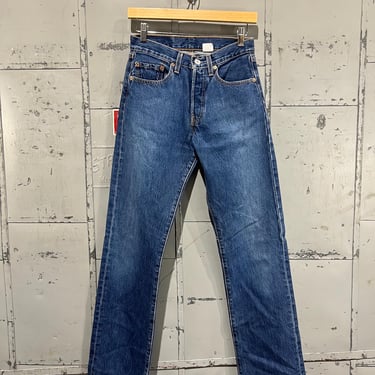 27x33 medium wash Levi’s 501 Jeans blue dark wash denim Y2K early 2000s 