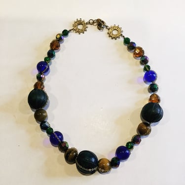 Vintage Wooden Glass Lucite Marble Beaded Multi-color Necklace Blue Choker Necklace Intertwined Gold-tone Chainlink Fashion Costume Jewelry 