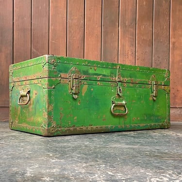1940s Miller Mfg Co Army US Military Trunk Vulcanized Green Vintage Mid-Century Industrial 