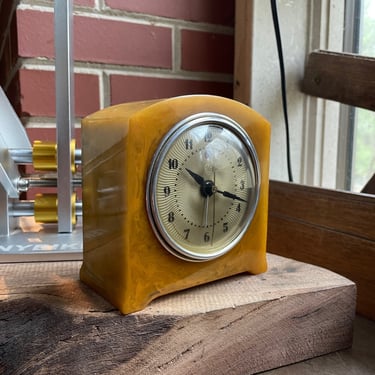 Warburton GE Telechron Clock 7H86 1939 Butterscotch Catalin Bakelite General Electric Table Monument Tombstone Antique Swirl Vintage Works 