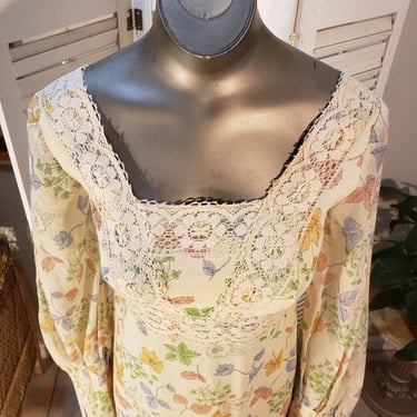 Vintage 70s Floral Print Gunne Sax Style Prairie Dress / Maxi / Lace Trim 