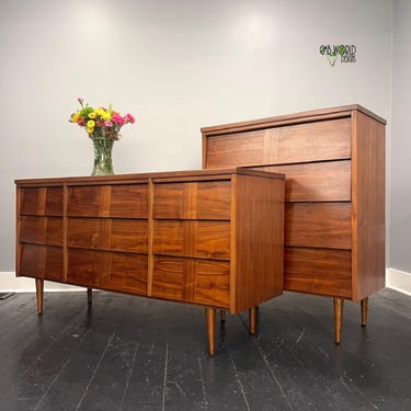 Walnut Dresser Set