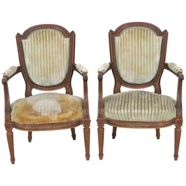 Beautiful Pair Antique Louis XVI Style Carved Walnut Fauteuils Arm Chairs 