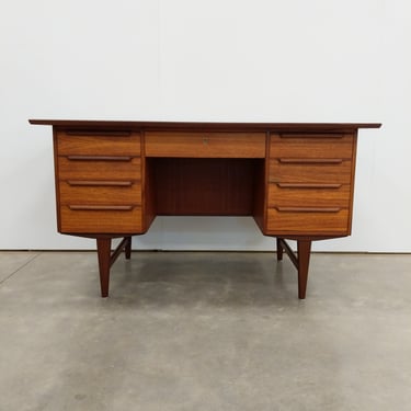 Vintage Danish Mid Century Modern Teak Desk 