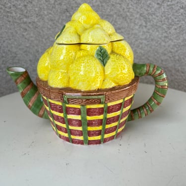 Vintage Teapot Lemon theme 1995 Cardinal Inc ceramic Holds 20 Oz 