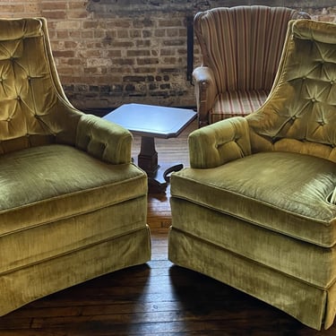 High Back Velvet Green Tufted Chair