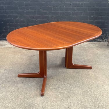 Mid-Century Danish Modern Expanding Teak Round Dining Table, c.1960’s 