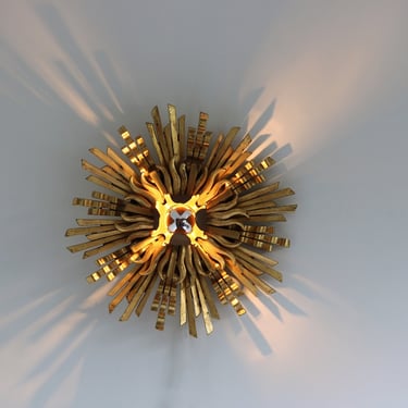 Italian Gold Gilt Wood Sunburst Wall Sconse Flush Mount Ceiling Light 60s Wall Light Hollywood Regency Hand Crafted Rays Vintage Mid-century 