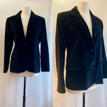 Vintage 70s BLACK VELVET Blazer / Velvet  Jacket / Flap Pockets + Button Cuffs 