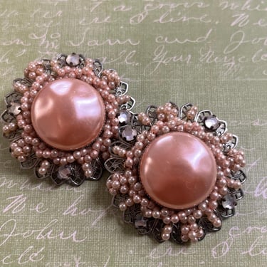 pink pearl cluster earrings 1950s jeweled flower clip-ons 