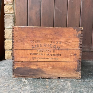 Vintage 1950s American Explosives Wooden Crate Mid-Century TNT US Mines 