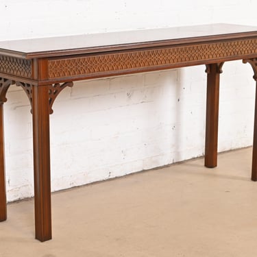 Councill Craftsmen Georgian Carved Banded Mahogany Console Table