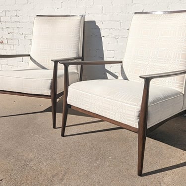 Mid Century Modern Paul McCobb for Directional Lounge Chairs 