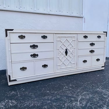 Vintage Chinoiserie Dresser with 9 Drawers by Thomasville - Faux Bamboo Fretwork Asian Style Hollywood Regency Credenza Furniture 