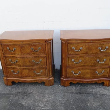 Drexel Heritage Serpentine Small Chests Dressers Large Nightstands a Pair 3955