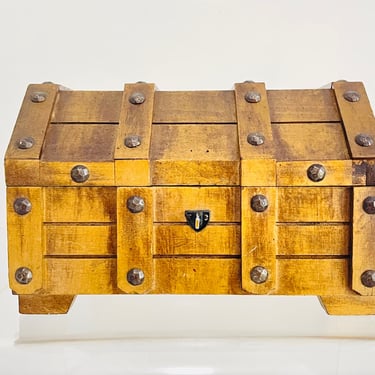 Vintage 1970s Retro Wood Pirate Treasure Gold Chest Jewelry Stash Metal Hinge Box 